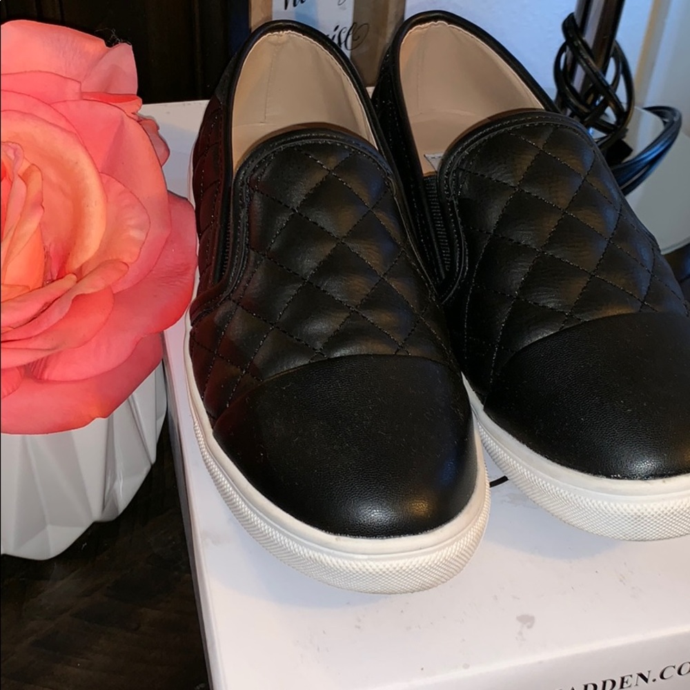 Steven Madden Slip Ons!